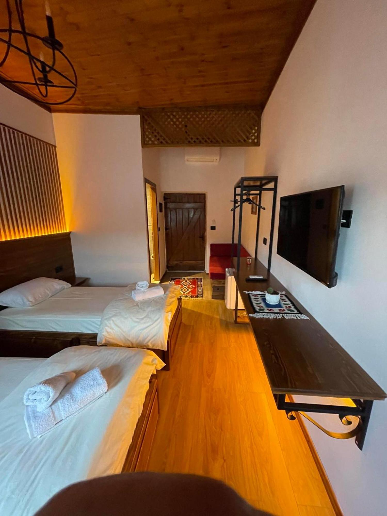 Grey Stone Hotell Gjirokastër Eksteriør bilde