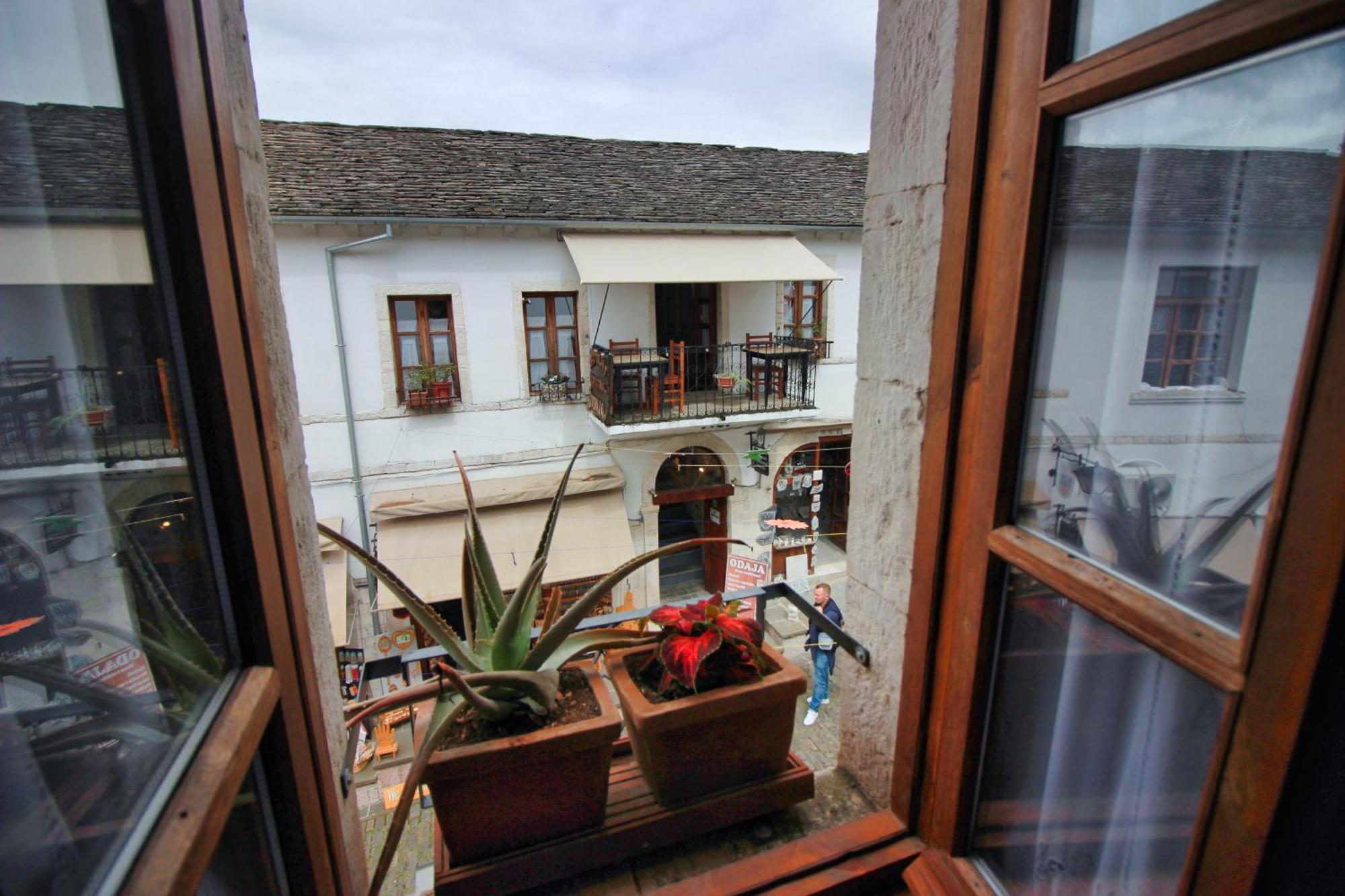 Grey Stone Hotell Gjirokastër Eksteriør bilde