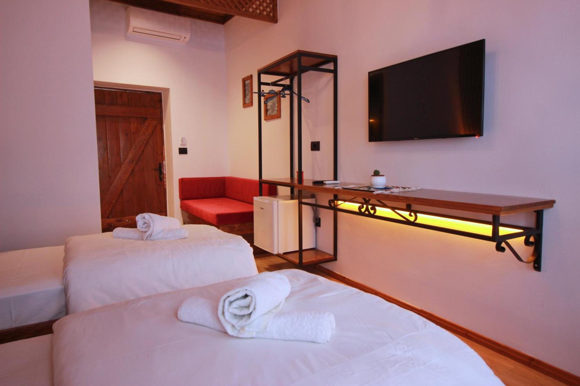 Grey Stone Hotell Gjirokastër Eksteriør bilde
