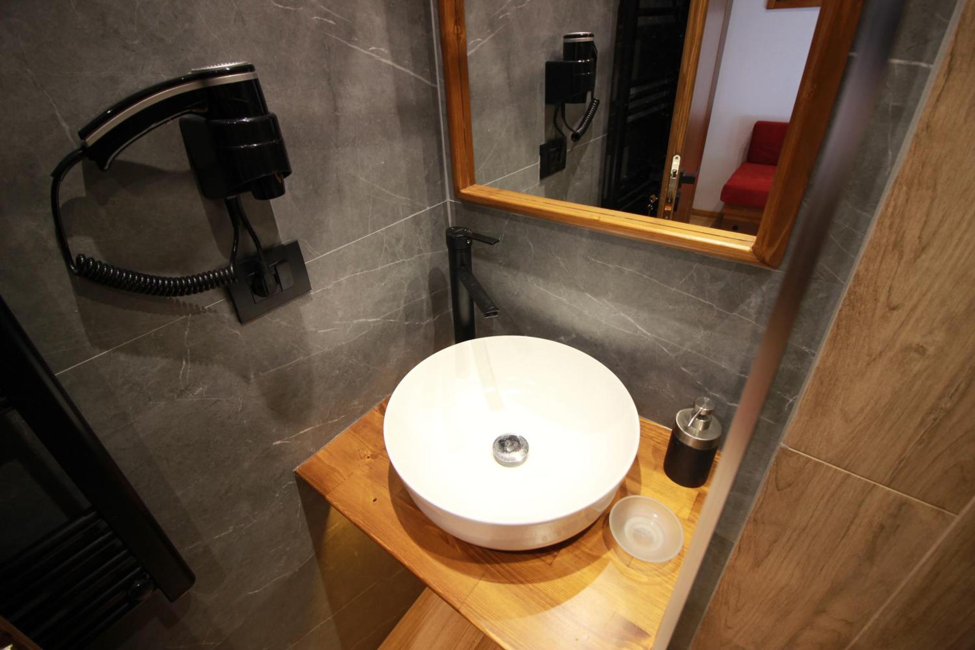 Grey Stone Hotell Gjirokastër Eksteriør bilde